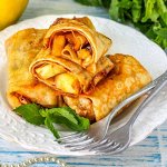 Блинчики с яблоком и корицей