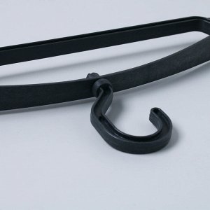 Вешалка-плечики для одежды, размер 48-50, с низким поворачивающимся крючком, цвет чёрный