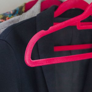 Вешалка-плечики для одежды «Бархат», размер 44-46, флокированное покрытие, цвет МИКС