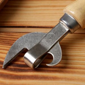Нож консервный с деревянной ручкой лакированной
