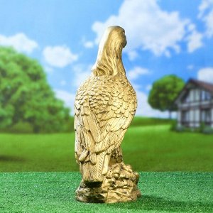 Садовая фигура "Орёл в гнезде", золотистый цвет, 50 см