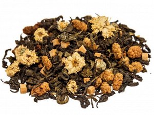 Крем-брюле Бленд крупнолистового зеленого китайского чая, ягод шелковицы, кусочков ирисовой карамели и цветов хризантемы. С кремово-цветочным ароматом.