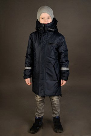 Удлиненная зимняя куртка для мальчика