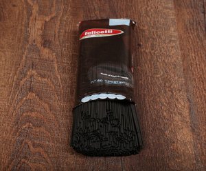 Макароны №046 Спагетти с чернилами каракатицы Pastificio Felicetti, 500 г