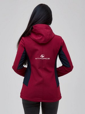Женская осенняя весенняя ветровка softshell бордового цвета