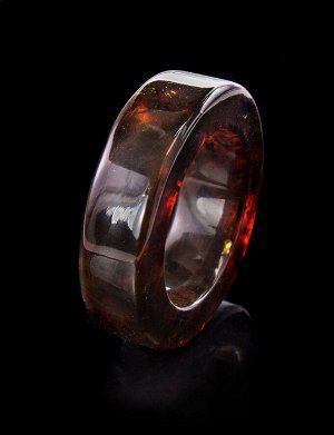 Цельное кольцо из натурального формованного янтаря вишнёвого цвета «Везувий», 708201203