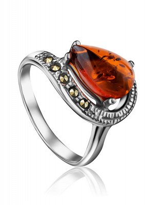 Красивое кольцо из серебра с коньячным янтарём и марказитами «Эйфория», 006302466