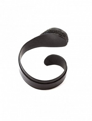 Эффектный браслет из чёрной кожи со вставкой из натурального балтийского янтаря «Змейка», 605005206