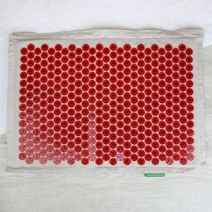 Массажёр-аппликатор «Тибетский», на мягкой подложке, для чувствительной кожи, с магнитами, цвет красный