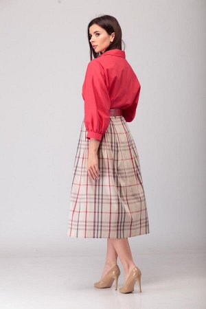 Комплект Комплект Lars Style 407 
Рост: 164 см.

Невероятно стильный юбочный комплект, состоящий из блузы и юбки. Блуза прямого силуэта. Длина по спинке -71 см. По переду полочки &ndash; цельнокроены