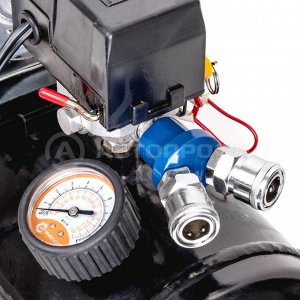 Компрессор воздушный АГРЕССОР с ресивером 8 л.,, 12V/30A, 480W, 8 Атм., 72 л./мин., съёмный шланг 10 м., "пистолет" для накач. шин, переходник для пневмо инструмента,  питание от АКБ, защита от перегр