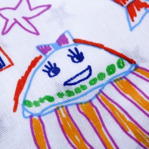 Клеёнка подкладная с ПВХ-покрытием «Каляки-маляки», 48х68 см, лавандовая окантовка