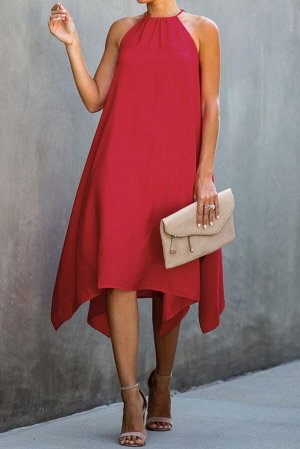 Красное расклешенное платье с американской проймой и разновеликим подолом