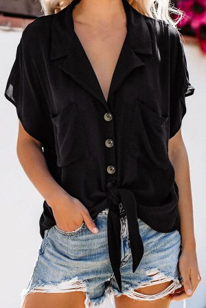 Черная блуза-рубашка с нагрудными карманами и завязками снизу