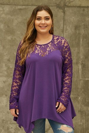 Фиолетовая блуза-туника с кружевным верхом и удлиненными краями по бокам