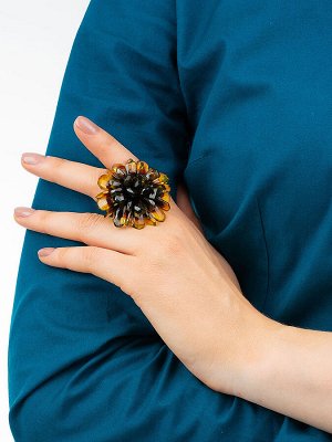 Крупное нарядное кольцо из янтаря на текстильной петле «Хризантема алмазная», 5082205231
