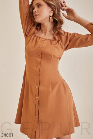 Платье светло-коричневого цвета