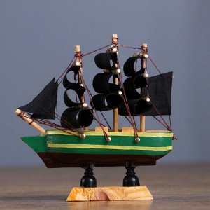 Корабль сувенирный малый «Испаньола», борта с полосой, микс, 3?10?10 см