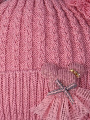 Шапка вязаная для девочки на завязках с двумя бубончиками, мишка в юбке, тускло-розовый