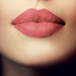 Вельветовая матовая губная помада POLE Elle Perfect №02 Pink caramel