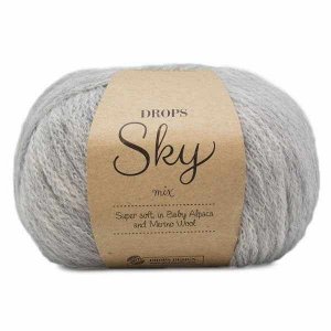Пряжа DROPS Sky Цвет.02m Pearl grey/жемчужно-серый