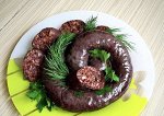 Кровяная колбаса  с рисом,кимчи,салом,мясом свиных голов