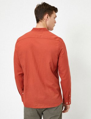 Рубашка Материал: %100  Хлопок Параметры модели: рост: 188 cm, грудь: 99, талия: 75, бедра: 95 Надет размер: L