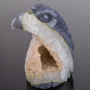 Орёл резной из камня Агат серый с жеодой