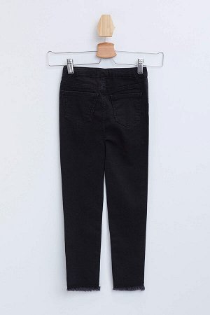 джинсы Размеры модели: рост: 1,27 Надет размер: 7/8  Эластан2%,Полиэстер 15%,Хлопок 83%