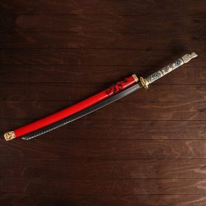 Сувенирное оружие «Катана на подставке». красные ножны. голова дракона на рукоятке. 108 см