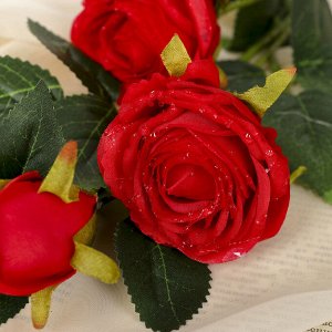 Цветы искусственные "Роза трио лонго" 6*59 см, капли, красная