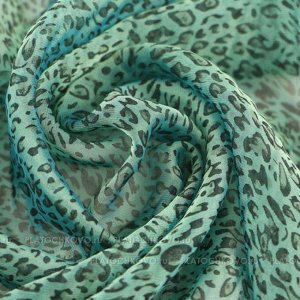 Тонкий шарф с мелким леопардовым принтом