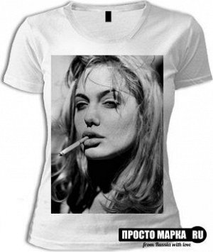 Женская футболка Анджелина Джоли с сигаретой