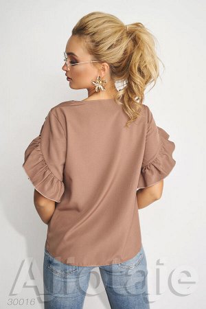 Блузка цвета мокко с рукавом тюльпан