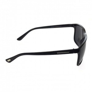 Стильные мужские очки Lexmar чёрного цвета с чёрными линзами.