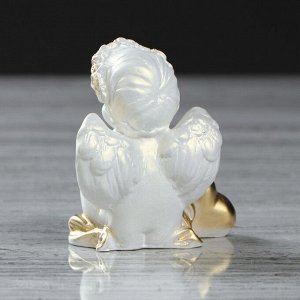 Статуэтка "Ангел", цвет перламутровый, декор золотистый, 8 см