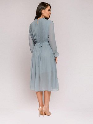 Платье плиссированное голубое с воротником-стойкой и длинными рукавами