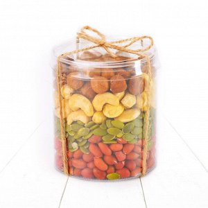 Витаминный стаканчик: арахис, тыквенные семечки, кешью, фундук