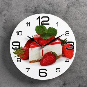 Часы настенные, серия: Кухня, "Торт с клубникой", 24  см, стрелки  микс