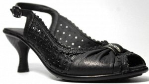 Босоножки Страна производитель: Турция
Вид обуви: Босоножки
Размер женской обуви x: 36
Материал верха: Натуральная кожа
Цвет: Черный
Размер женской обуви: 36, 36, 37, 38, 39, 40
натуральная кожа (лазе