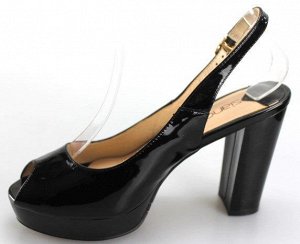 Босоножки Страна производитель: Китай
Вид обуви: Босоножки
Размер женской обуви x: 35
Полнота обуви: Тип «F» или «Fx»
Материал верха: Лаковая кожа натуральная
Материал подкладки: Натуральная кожа
Кабл