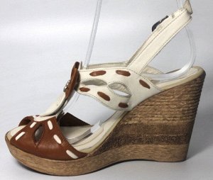 Босоножки Страна производитель: Турция
Размер женской обуви x: 37
Материал верха: Натуральная кожа
Высота платформы: 9 см
Цвет: Бежевый
Размер женской обуви: 37, 37, 38, 39, 40
натуральная кожа
стельк
