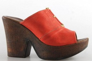 Шлепки Страна производитель: Турция
Вид обуви: Сабо/Клоги
Размер женской обуви x: 37
Полнота обуви: Тип «F» или «Fx»
Материал верха: Натуральная кожа
Материал подкладки: Натуральная кожа
Каблук/Подошв