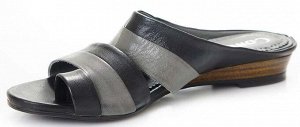 Шлепки Страна производитель: Турция
Размер женской обуви x: 37
Полнота обуви: Тип «F» или «Fx»
Вид обуви: Шлепанцы
Материал верха: Натуральная кожа
Материал подкладки: Натуральная кожа
Стиль: Повседне