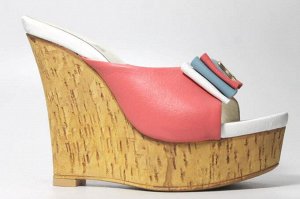 Шлепки Страна производитель: Турция
Размер женской обуви x: 36
Размер женской обуви: 36, 37, 38, 39, 40
натуральная кожа
платформа 3, 5 см ? 13, 5 см