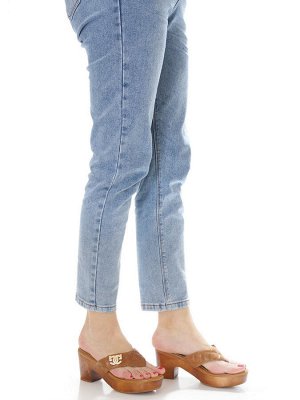 Шлепки Страна производитель: Китай
Размер женской обуви x: 35
Полнота обуви: Тип «F» или «Fx»
Материал верха: Натуральная кожа
Материал подкладки: Натуральная кожа
Каблук/Подошва: Каблук
Высота каблук