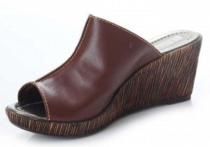 Шлепки Страна производитель: Армения
Вид обуви: Шлепанцы
Размер женской обуви x: 36
Полнота обуви: Тип «F» или «Fx»
Материал верха: Натуральная кожа
Материал подкладки: Натуральная кожа
Стиль: Городск