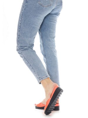 Шлепки Страна производитель: Турция
Размер женской обуви x: 36
Полнота обуви: Тип «F» или «Fx»
Вид обуви: Шлепанцы
Материал верха: Лаковая кожа натуральная
Материал подкладки: Натуральная кожа
Стиль: 