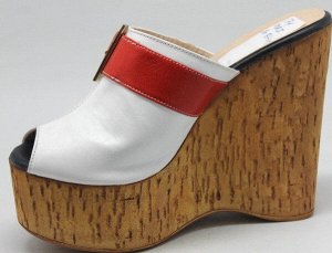 Шлепки Размер женской обуви x: 36
Полнота обуви: Тип «D»
Размер женской обуви: 36, 36, 37, 38, 39, 40
натуральная кожа
платформа 4 - 13 см
