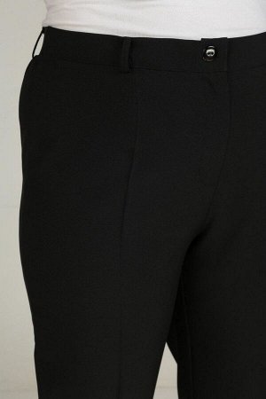 Костюм Костюм SandyNA 13714 полоска+черный 
Состав ткани:
Рост: 170 см.

Комплект состоит из блузки и брюк. Блузка полуприлегающего силуэта с цельнокроеным покроем рукава. Перед блузки с декоративной